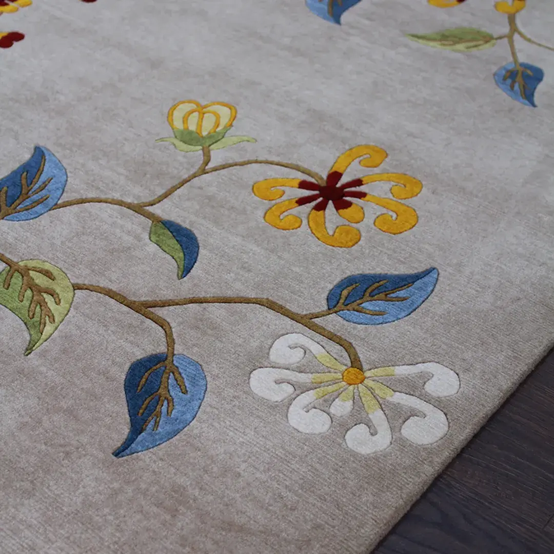 Beige Floral - Hand Tufted Rug