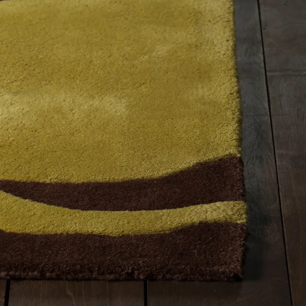 Contemporary rectangular rug in green and brown