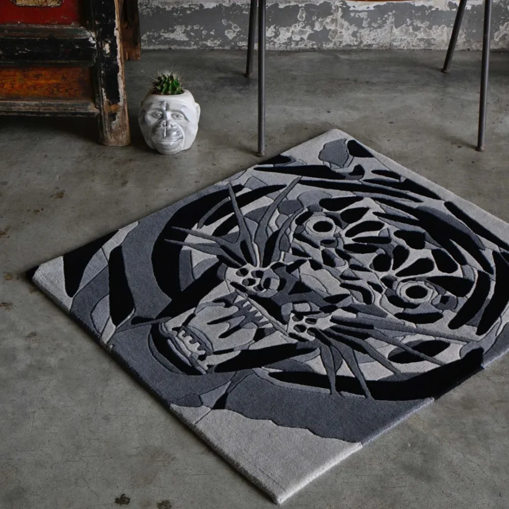 Hand-Tufted Nyvora Wool Rug with Modern Abstract Tiger Artwork for Contemporary Interiors