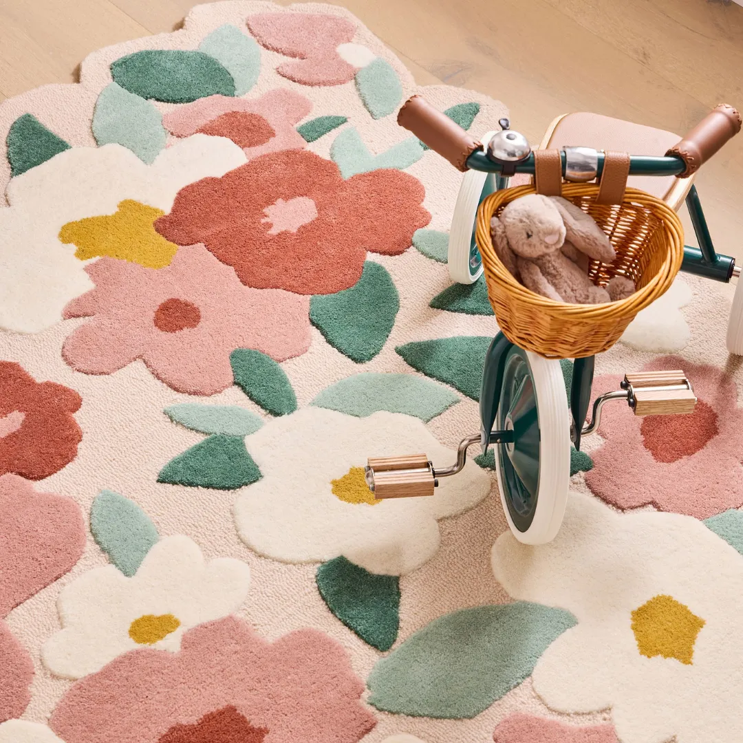 Nature-inspired rug featuring hand-tufted flowers and leaves – Terra Bloom Trail design by Sneagear